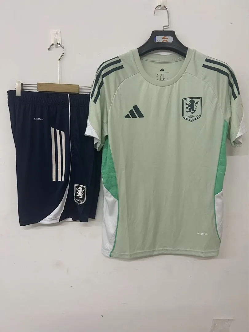 2025/2026 Aston Villa training jersey light green