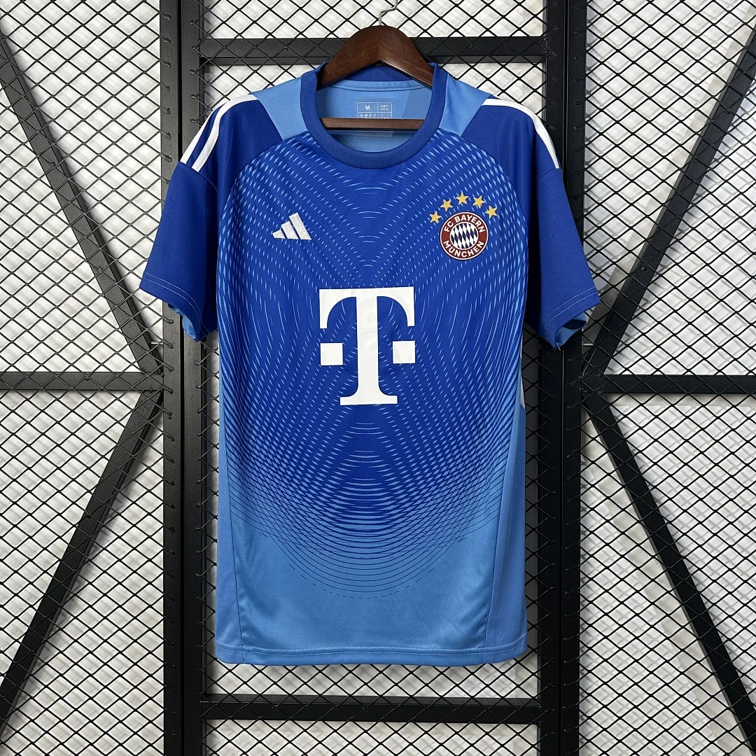 2025/2026 Bayern Munich Goalkeeper Jersey
