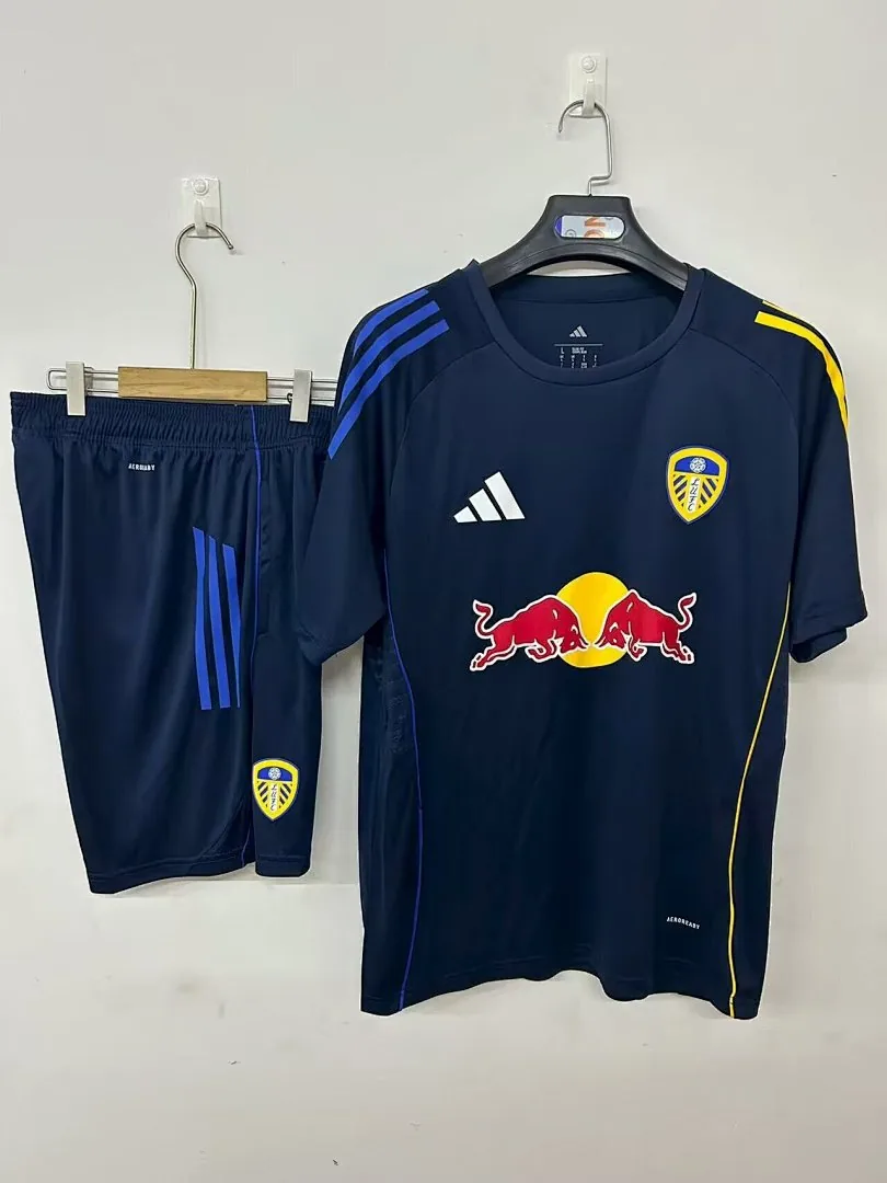 2025/2026 Leeds United training jersey royal blue