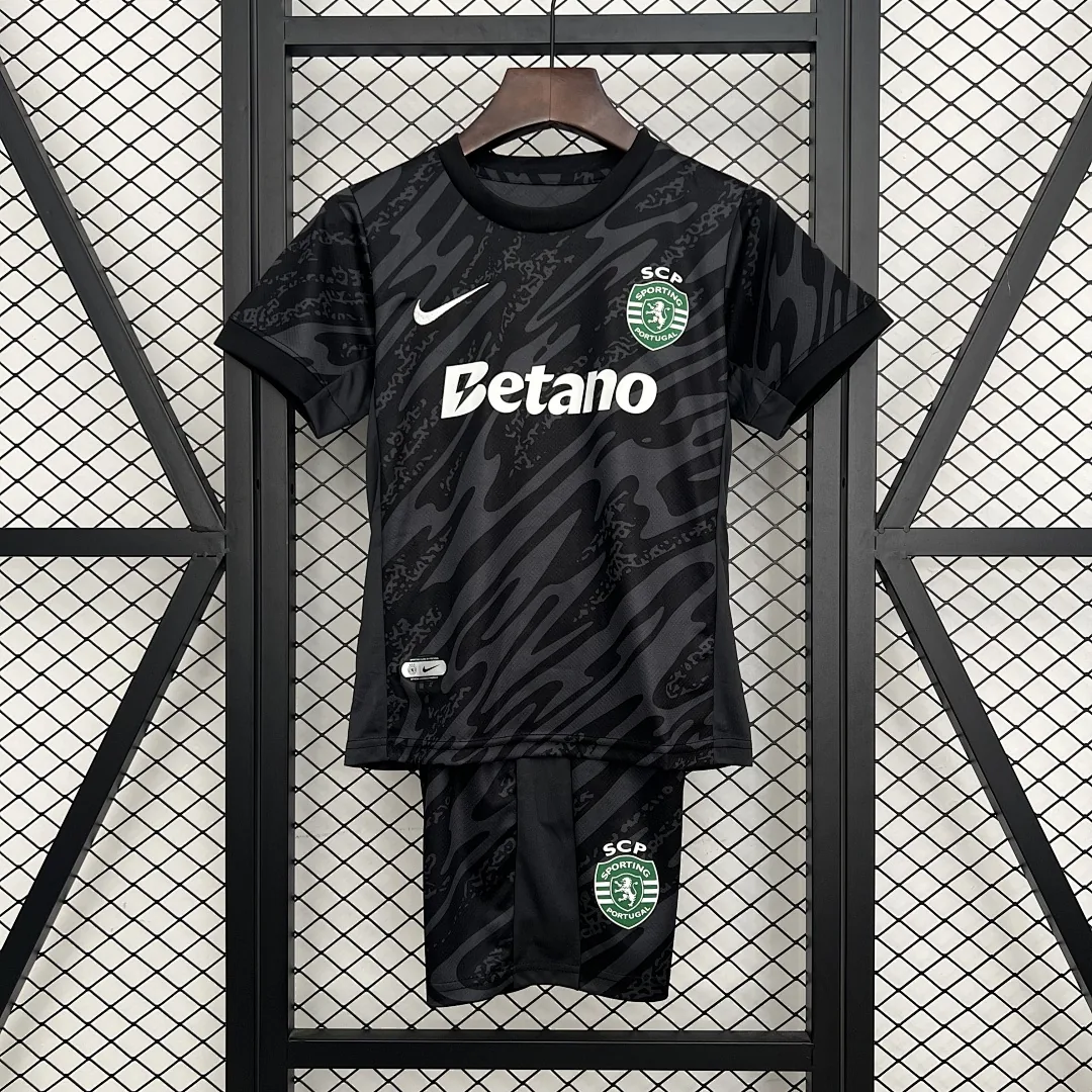 2025/2026 Sporting Lisbon Goalkeeper Black ︰ Jersey