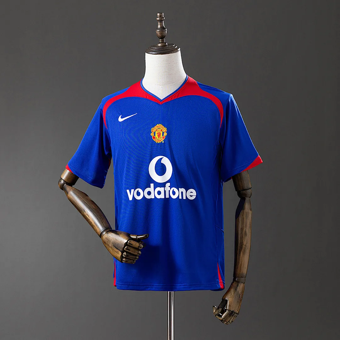 Manchester United 2005/2006 Away Retro Jersey