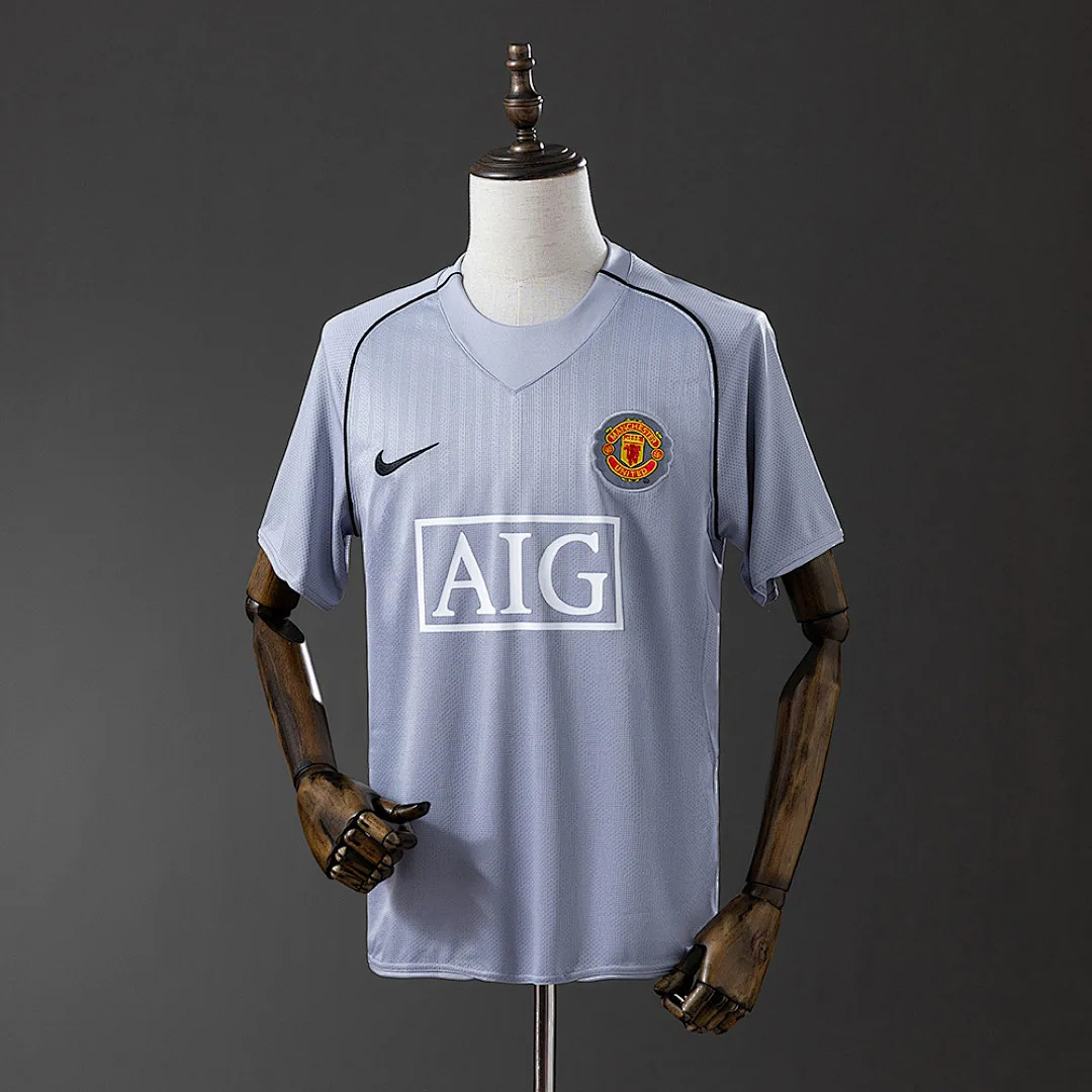 Manchester United 2007 Goalkeeper Grey Retro Jersey