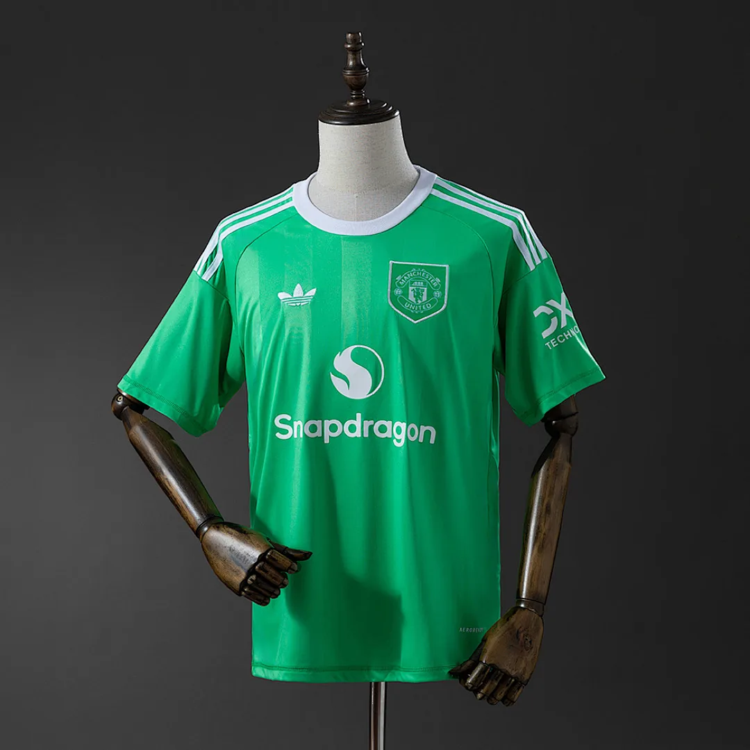 Manchester United 2025/2026 Third Goalkeeper Jersey Green