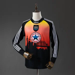 Newcastle United 1996/1997 Goalkeeper Long Sleeve Retro Jersey