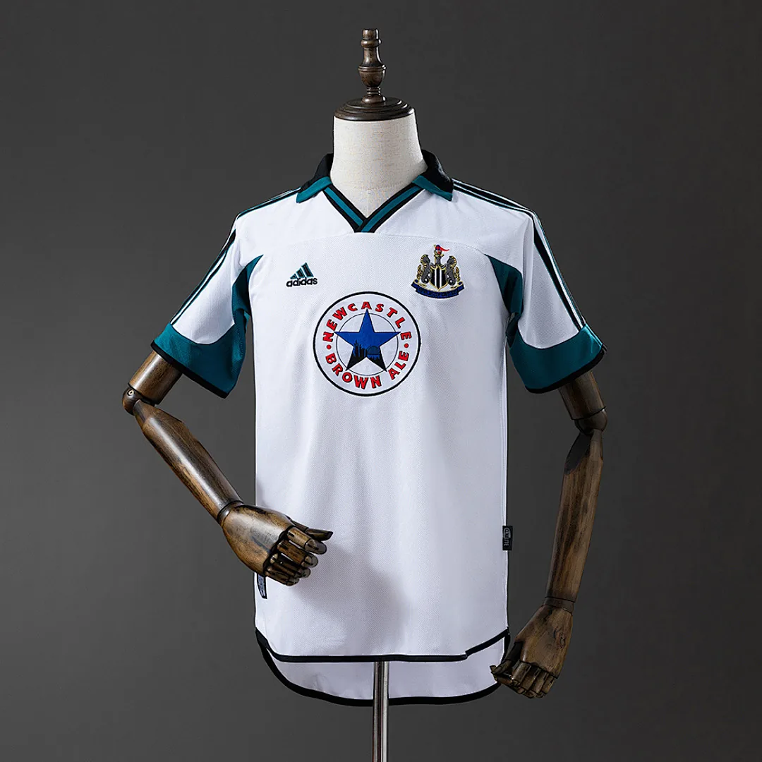 Newcastle United 1999/2000 Away Retro Jersey