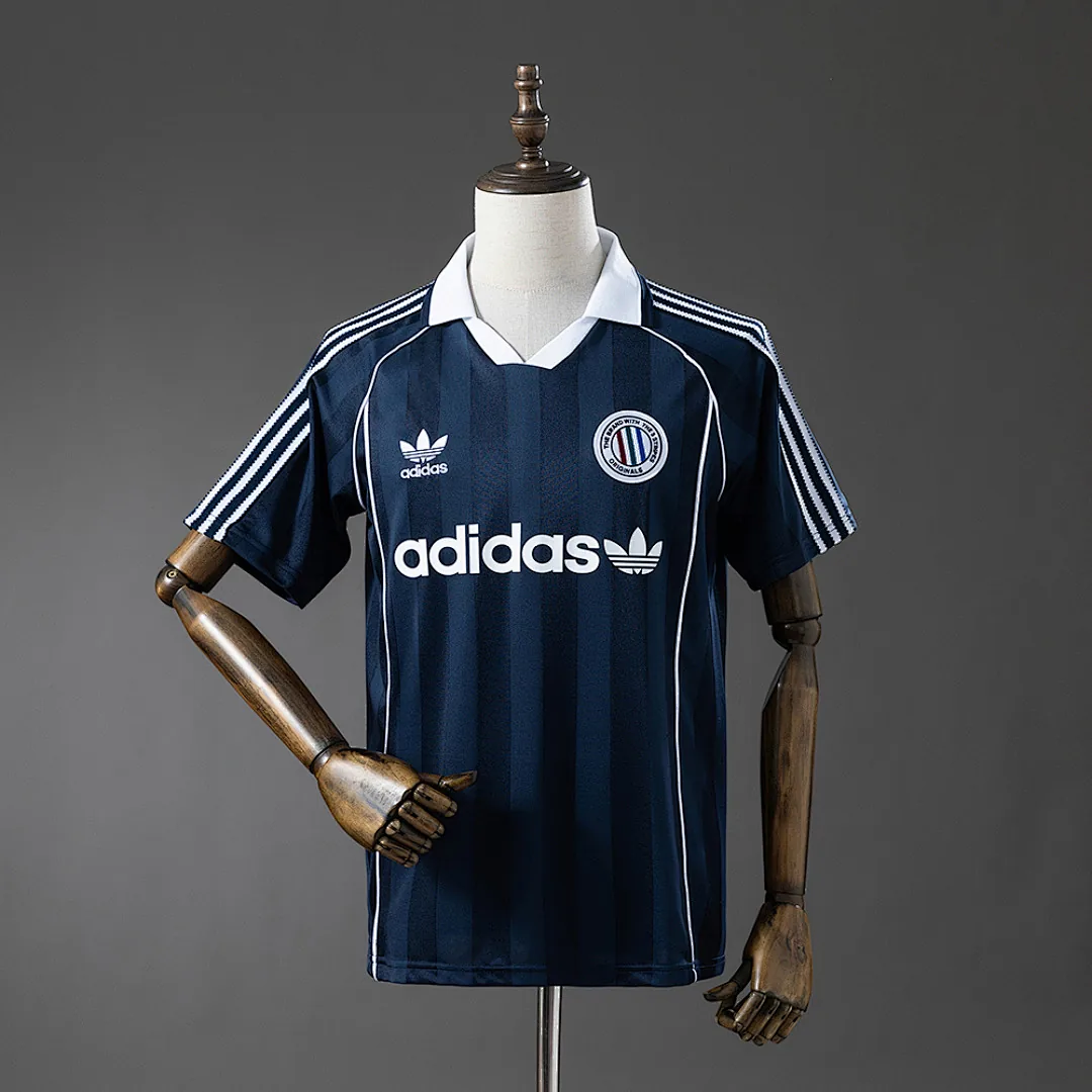 Originals Classic Three Stripes - Navy Blue Jersey