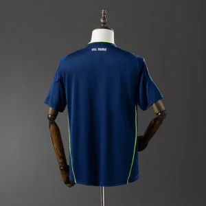 Real Madrid 2010/2011 Retro Jersey