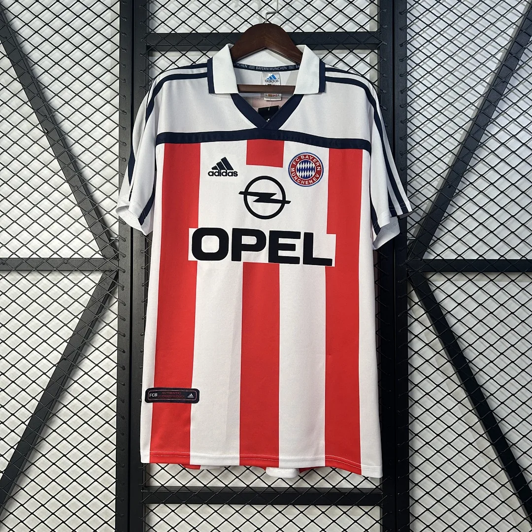 Retro 2000/2002 Bayern Munich Away Jersey