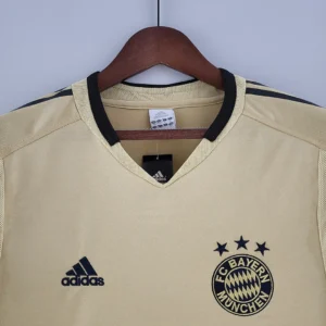 Retro 2004/2005 Bayern Munich Away Jersey