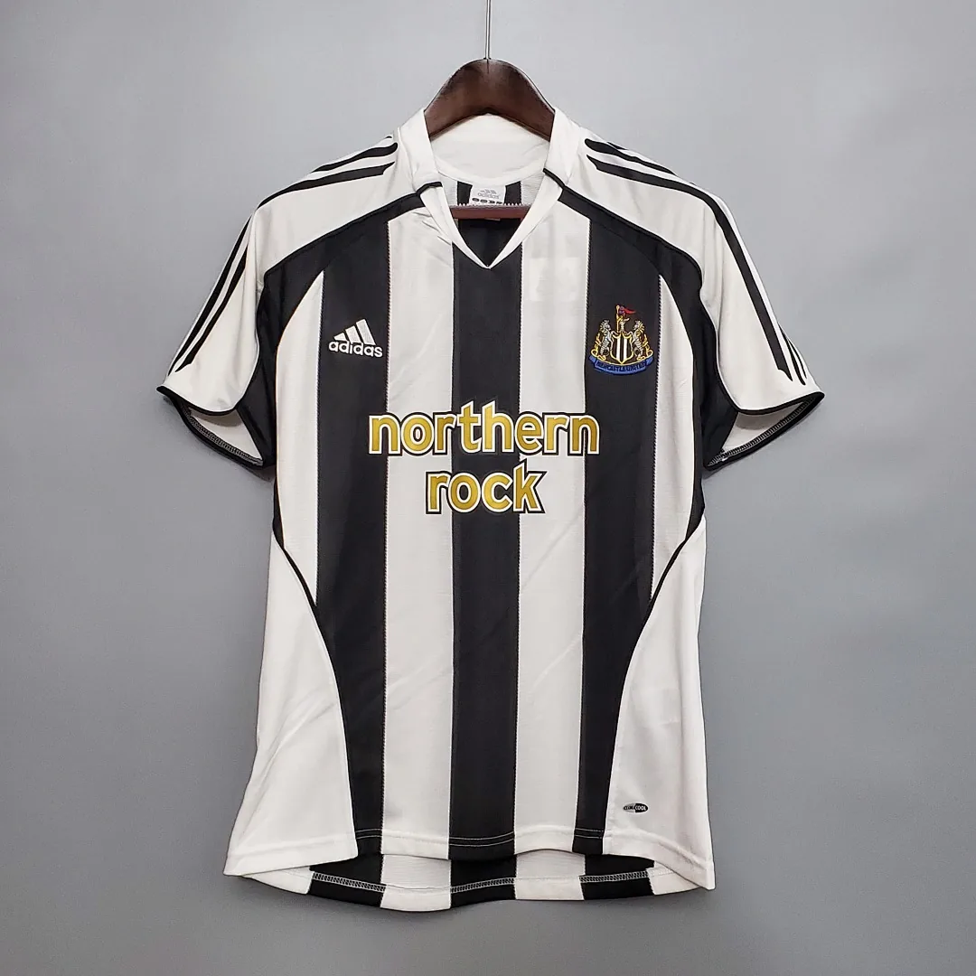 Retro 2005/2006 Newcastle United Home Jersey