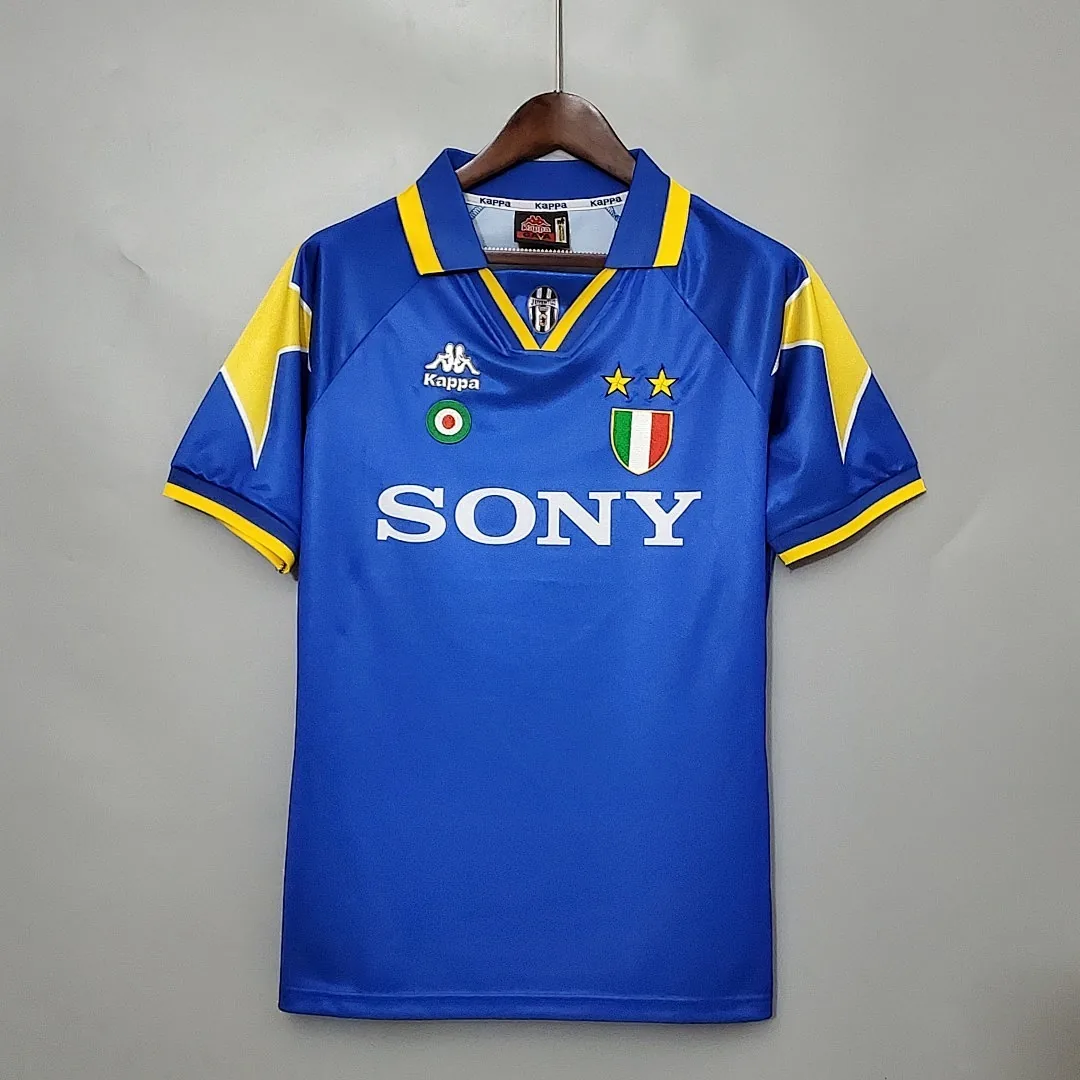 Retro 1995/1997 Juventus Away Jersey