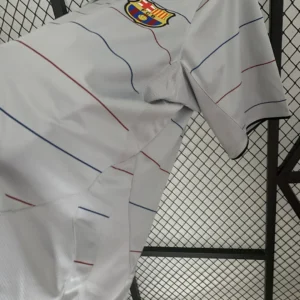 Retro Barcelona 2003/2004 Away Jersey