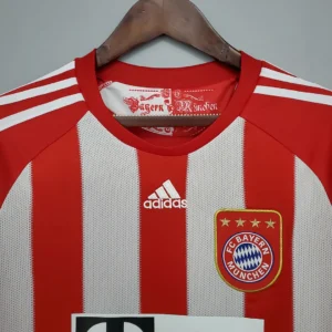 Retro Bayern Munich 2010/2011 Home Jersey