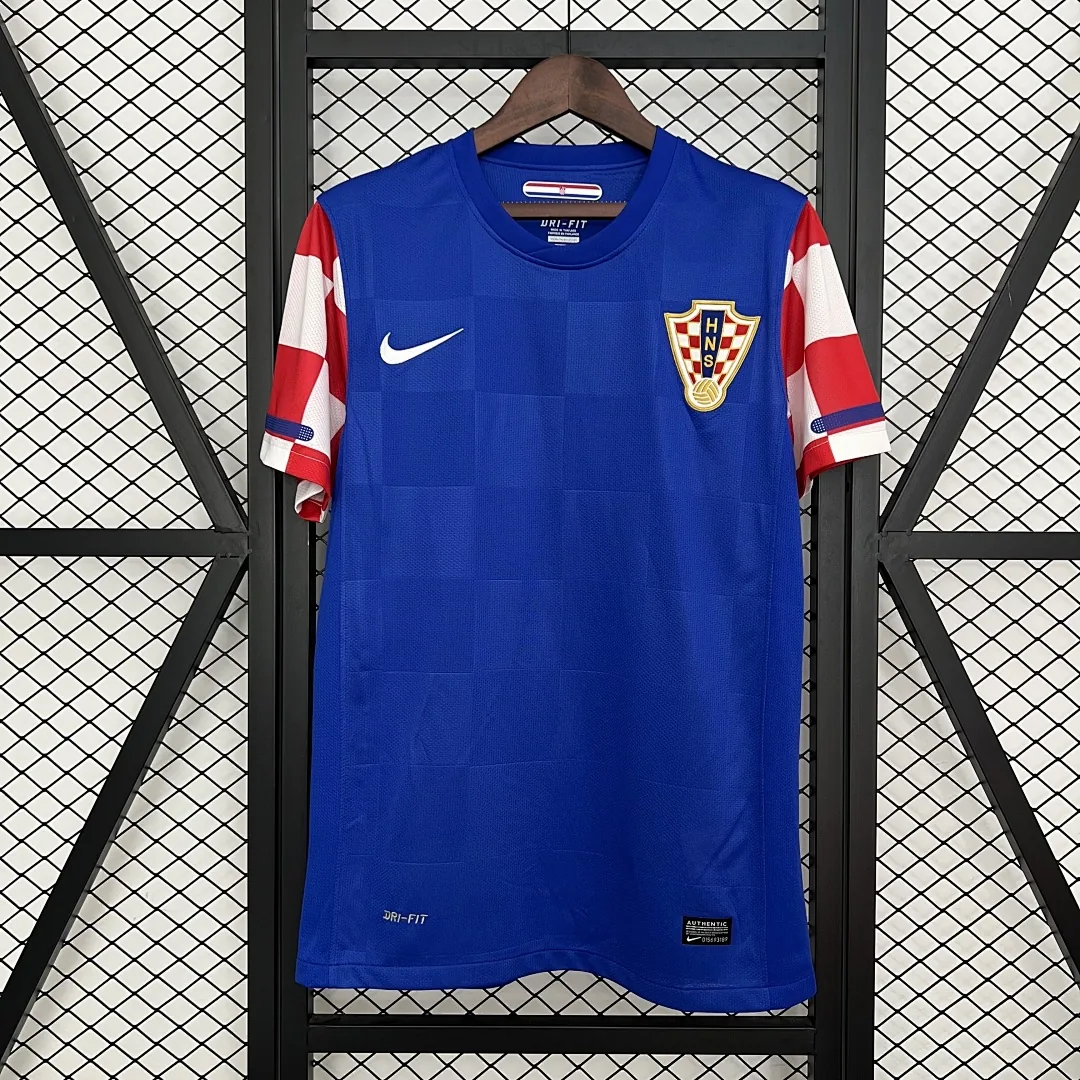 Retro Croatia 2010 Away Jersey