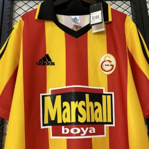 Retro Galatasaray 1999/2000 Home Jersey