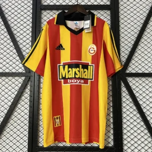 Retro Galatasaray 1999/2000 Home Jersey