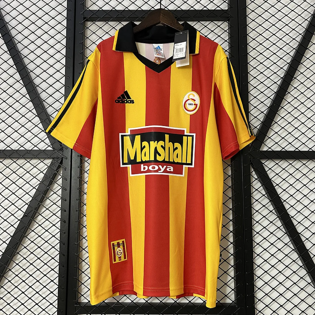 Retro Galatasaray 1999/2000 Home Jersey