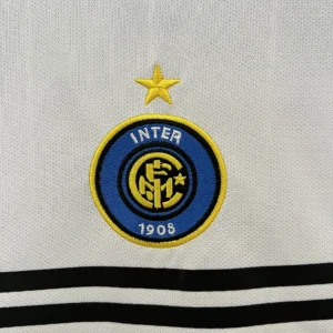 Retro Inter Milan 2004/2005 Jersey