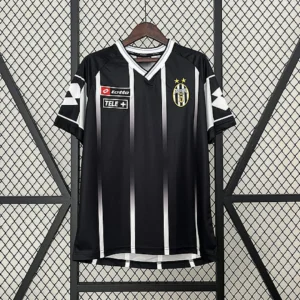 Retro Juventus 2000/2001 Black Jersey