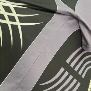 Retro Juventus 2001/2002 Goalkeeper Jersey