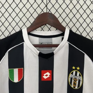 Retro Juventus 2002/2003 Home Jersey