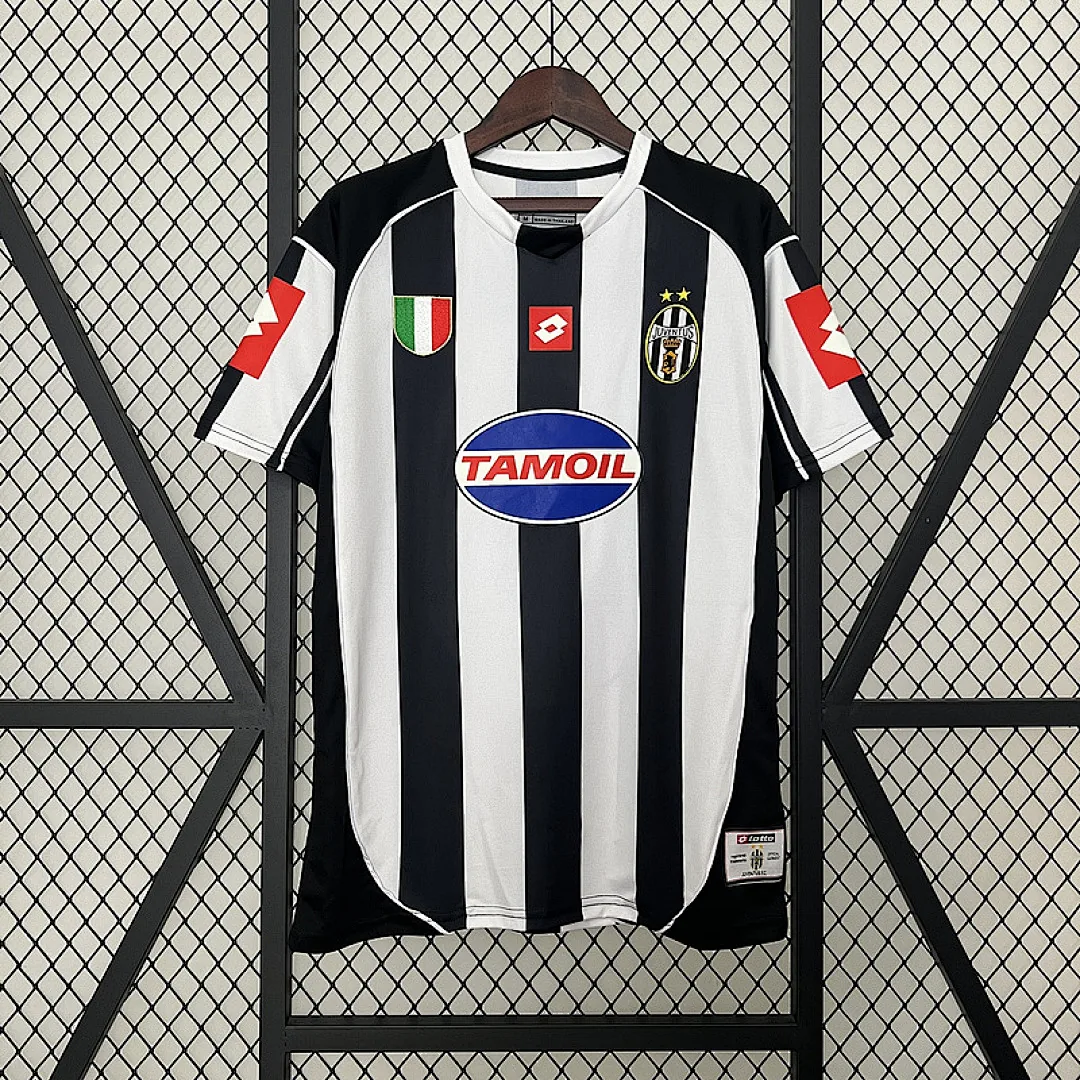Retro Juventus 2002/2003 Home Jersey
