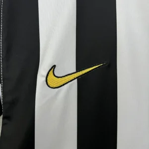 Retro Juventus 2003/2004 Jersey
