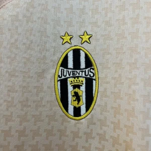Retro Juventus 2003/2004 Jersey