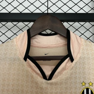 Retro Juventus 2003/2004 Jersey