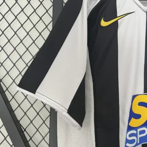 Retro Juventus 2004/2005 Jersey