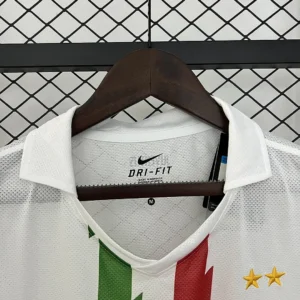 Retro Juventus 2010/2011 Away Jersey