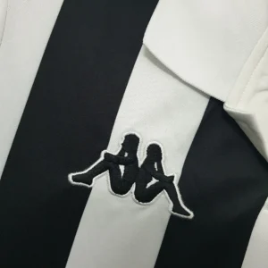 Retro Juventus 1999-2000 Home Jersey