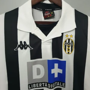Retro Juventus 1999-2000 Home Jersey