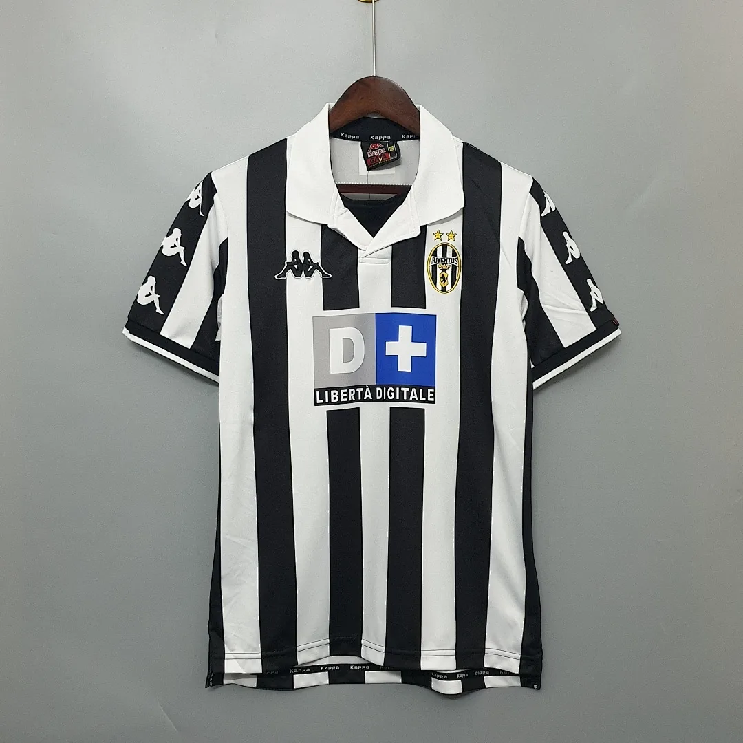 Retro Juventus 1999-2000 Home Jersey