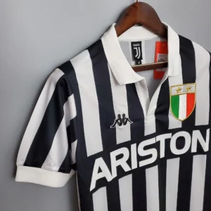 Retro Juventus 1984/1985 Home Jersey