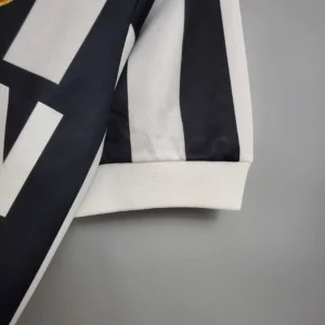 Retro Juventus 1984/1985 Home Jersey