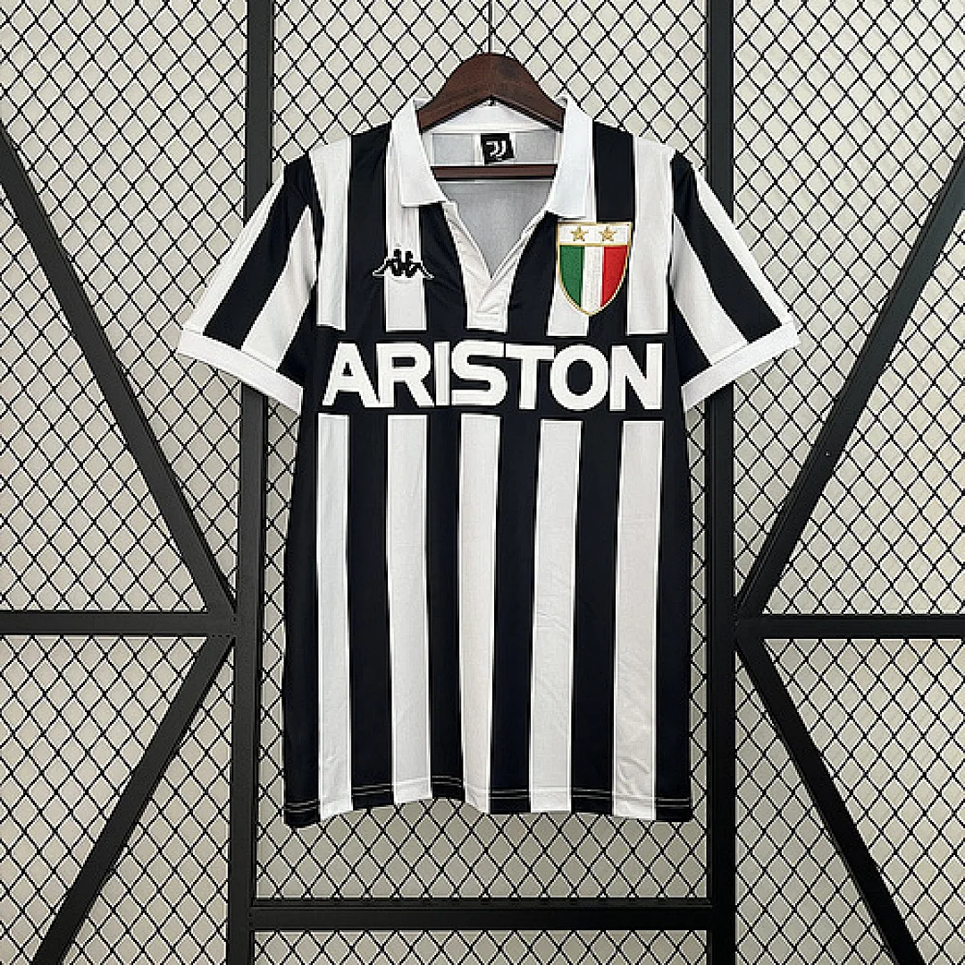 Retro Juventus 1984/1985 Home Jersey