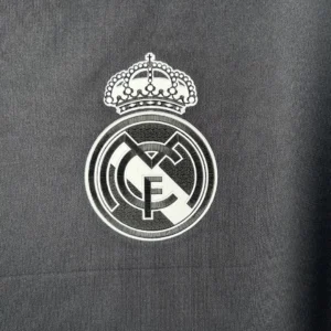 Retro Long Sleeve Real Madrid 2016/2017 Jersey