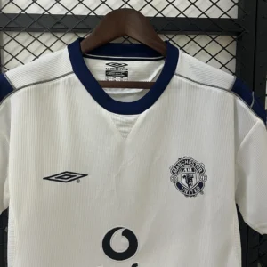 Retro Manchester United 2000/2001 Away Jersey