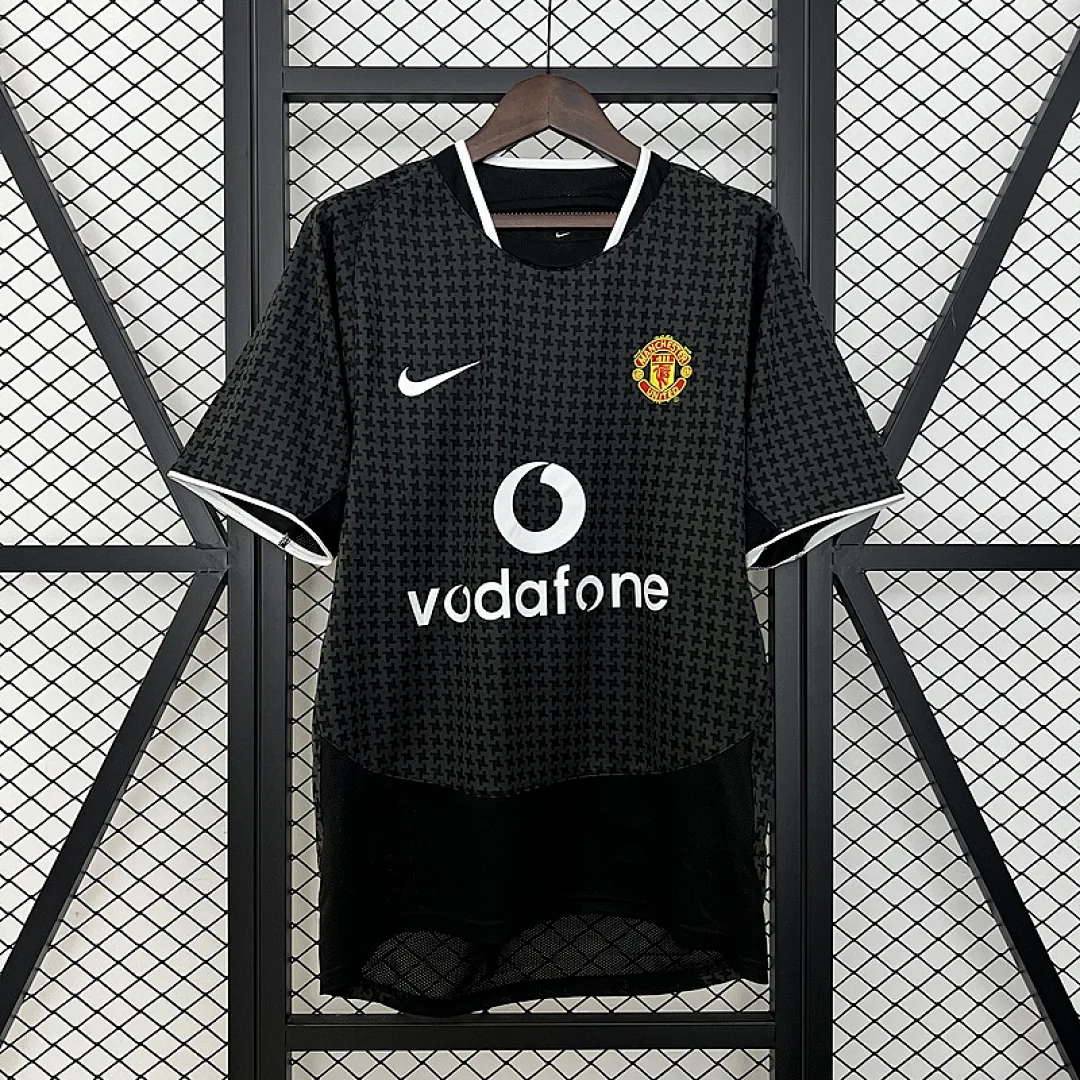 Retro Manchester United 2003/2005 Away Jersey