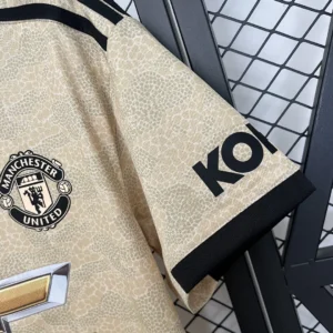 Retro Manchester United 2019/2020 Away Jersey