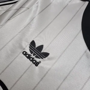 Retro Manchester United 1983 Away Jersey