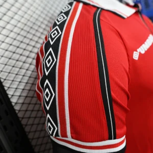 Retro Player Manchester United 1998/1999 Home Jersey