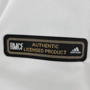 Retro Real Madrid 2000/2001 Home Jersey