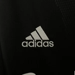 Retro Real Madrid 2001/2002 Jersey