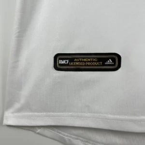 Retro Real Madrid 2001/2002 Jersey
