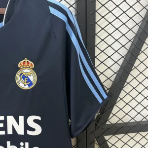 Retro Real Madrid 2003/2004 Jersey