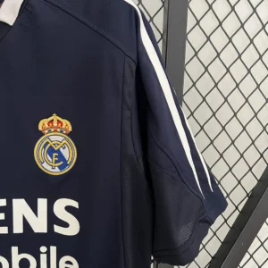 Retro Real Madrid 2004/2005 Away Jersey