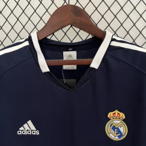 Retro Real Madrid 2004/2005 Away Jersey