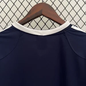 Retro Real Madrid 2004/2005 Away Jersey